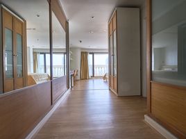 2 Schlafzimmer Wohnung zu verkaufen im Nusa State Tower Condominium, Si Lom, Bang Rak