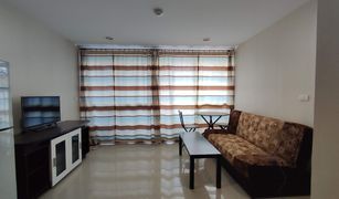 1 Bedroom Condo for sale in Bang Lamphu Lang, Bangkok Sathorn Bridge Tower