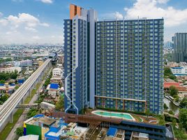 2 Schlafzimmer Wohnung zu verkaufen im Chewathai Phetkasem 27, Bang Wa