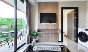 Кондо, 1 спальня на продажу в Раваи, Пхукет Naiharn Sea Condominium