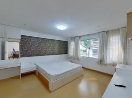 1 Schlafzimmer Wohnung zu vermieten im Raintree Villa, Khlong Tan Nuea