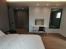 2 Schlafzimmer Appartement zu vermieten im Lily House , Khlong Toei Nuea