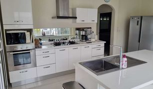 3 Bedrooms Villa for sale in Rawai, Phuket 