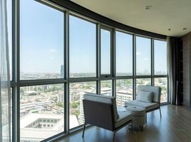 1 Schlafzimmer Appartement zu vermieten im Sky Walk Residences, Phra Khanong Nuea