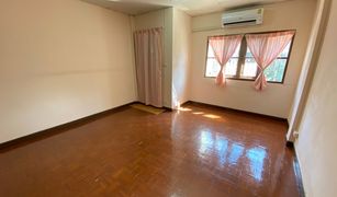 Khan Na Yao, ဘန်ကောက် Baan Kesara Classic Home တွင် 3 အိပ်ခန်းများ တိုက်တန်း ရောင်းရန်အတွက်