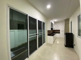 5 Bedroom House for rent at Blue Lagoon 2, Dokmai, Prawet, Bangkok