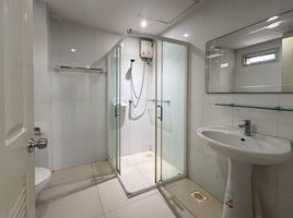 1 Bedroom Apartment for sale at The Escape, Bang Chak