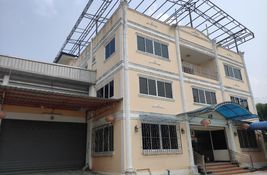  bedroom Office for sale in Nonthaburi, Thailand