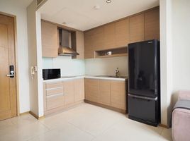 1 Bedroom Apartment for rent at The Emporio Place, Khlong Tan