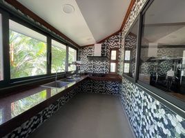 6 Bedroom Villa for rent in Ratsada, Phuket Town, Ratsada