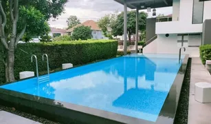 Таунхаус, 2 спальни на продажу в Bang Kaeo, Самутпракан Indy Srinakarin