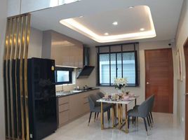 3 спален Таунхаус for rent in Lat Phrao, Лат Пхрао, Lat Phrao