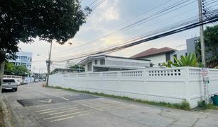 4 Schlafzimmern Haus zu verkaufen in , Bangkok Baan Mittraphap 2