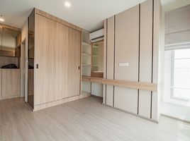 2 Bedroom Apartment for rent at The Base Phetchaburi-Thonglor, Bang Kapi