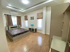 6 Bedroom Villa for sale in Nam Phrae, Hang Dong, Nam Phrae