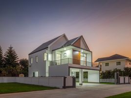 3 Schlafzimmer Haus zu verkaufen in San Sai, Chiang Mai, San Na Meng