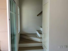 3 Bedroom Townhouse for sale at Indy 2 Srinakarin, Phraeksa, Mueang Samut Prakan, Samut Prakan