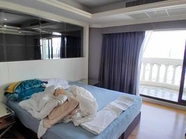 1 Schlafzimmer Wohnung zu vermieten im Nusa State Tower Condominium, Si Lom