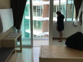 1 Schlafzimmer Wohnung zu verkaufen im The Beachfront, Rawai, Phuket Town