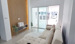 2 Schlafzimmern Reihenhaus zu verkaufen in Nong Prue, Pattaya Ektara
