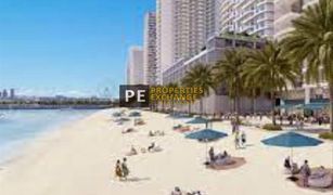 EMAAR Beachfront, दुबई Seapoint में 2 बेडरूम अपार्टमेंट बिक्री के लिए