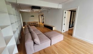 曼谷 Khlong Tan Nuea Icon II 2 卧室 公寓 售 