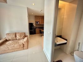 2 Bedroom Condo for rent at Ideo Verve Ratchaprarop, Makkasan