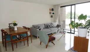 曼谷 Khlong Tan Nuea SOCIO Reference 61 2 卧室 公寓 售 