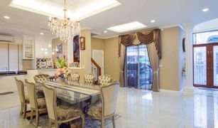 5 chambres Maison a vendre à Ram Inthra, Bangkok Grand Bangkok Boulevard Ratchada-Ramintra 2