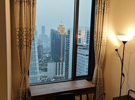 1 Schlafzimmer Wohnung zu vermieten im Edge Sukhumvit 23, Khlong Toei Nuea