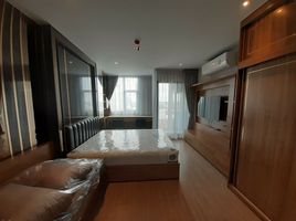 1 Bedroom Apartment for sale at Rhythm Ekkamai, Khlong Tan Nuea, Watthana