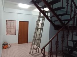 2 Schlafzimmer Reihenhaus zu vermieten im Sinthawee Ngam Charoen, Tha Kham