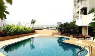 2 Bedrooms Condo for sale in Khlong Tan Nuea, Bangkok J.C. Tower