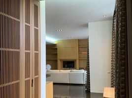 2 Bedroom Apartment for rent at Domus, Khlong Toei