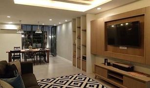 3 Bedrooms Townhouse for sale in Khlong Tan Nuea, Bangkok 