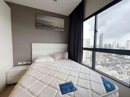 Studio Condo for rent at Urbano Absolute Sathon-Taksin, Khlong Ton Sai