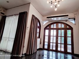 5 Bedroom House for rent at Ekkamai Villas , Khlong Tan Nuea, Watthana, Bangkok