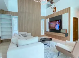 4 Schlafzimmer Villa zu vermieten in Ratsada, Phuket, Ratsada, Phuket Town, Phuket