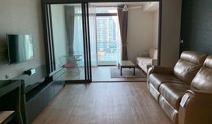 1 Bedroom Condo for sale in Si Phraya, Bangkok Siamese Surawong