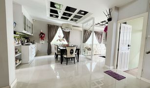 曼谷 Sena Nikhom Suetrong Grand Home Kaset-Ratchayothin 7 卧室 屋 售 
