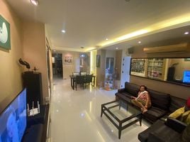 2 Schlafzimmer Appartement zu verkaufen im Baan Klang Krung Resort (Ratchada 7), Din Daeng, Din Daeng