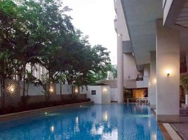 2 Schlafzimmer Appartement zu vermieten im Baan Ploenchit, Lumphini