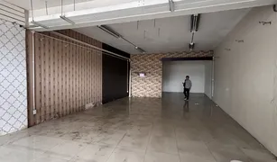 曼谷 曼那 开间 Retail space 售 