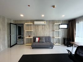 1 Schlafzimmer Wohnung zu verkaufen im Punna Residence Oasis 1, Nong Pa Khrang, Mueang Chiang Mai, Chiang Mai