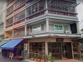  Shophouse for rent in Bobae market, Khlong Mahanak, Pom Prap