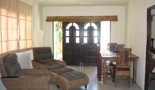 Дом, 2 спальни на продажу в Бопхут, Самуи 