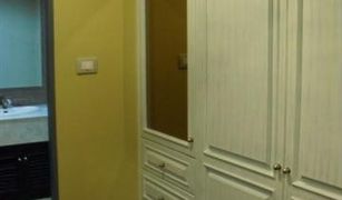 ขายคอนโด 2 ห้องนอน ใน คลองเตย, กรุงเทพมหานคร เลค กรีน คอนโดมิเนียม