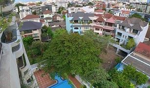 2 Bedrooms Condo for sale in Phra Khanong Nuea, Bangkok Beverly Hills Mansion