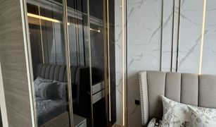 1 Bedroom Condo for sale in Chomphon, Bangkok The Crest Park Residences