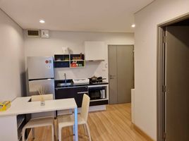 1 Schlafzimmer Appartement zu verkaufen im Serrano Condominium Rama II, Samae Dam, Bang Khun Thian